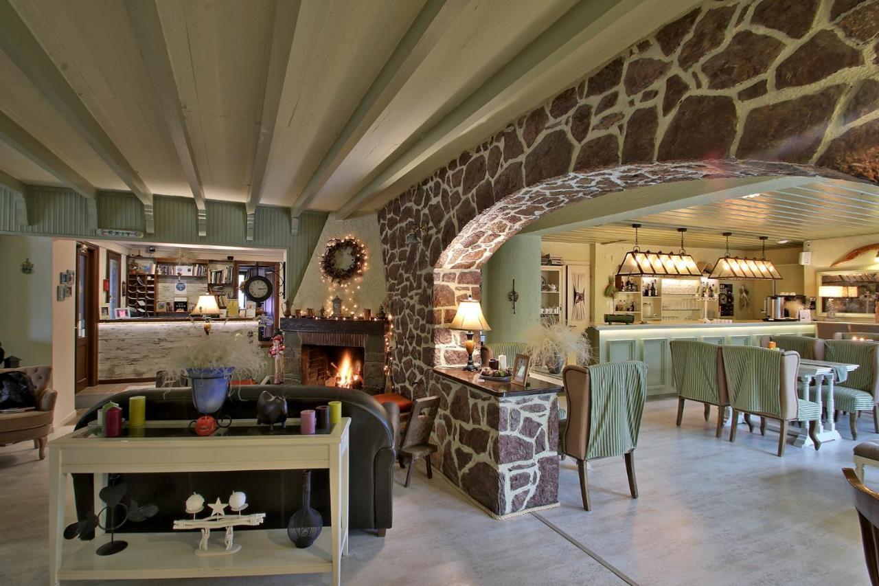 Boutique Hotel Skamnos Arachova Exterior photo