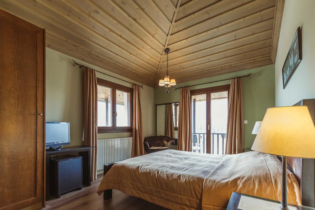 Boutique Hotel Skamnos Arachova Exterior photo